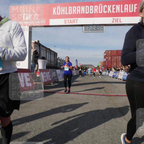 03.10.2025 - Köhlbrandbrückenlauf Matties Gatica Varas http://msf.ph/oto/9169594 03.10.2025 10:24:18 Ziel 1329, 2239, 2319, 2340, 2384, 2970, 3597 meine-sportfotos.de