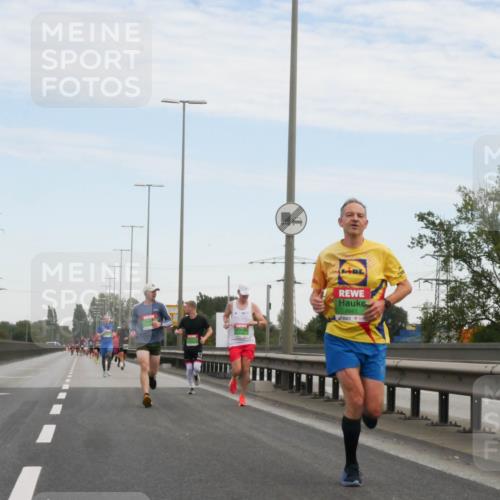03.10.2025 - Köhlbrandbrückenlauf Matties Gatica Varas http://msf.ph/oto/9169595 03.10.2025 15:13:10 Position 3 8861 meine-sportfotos.de