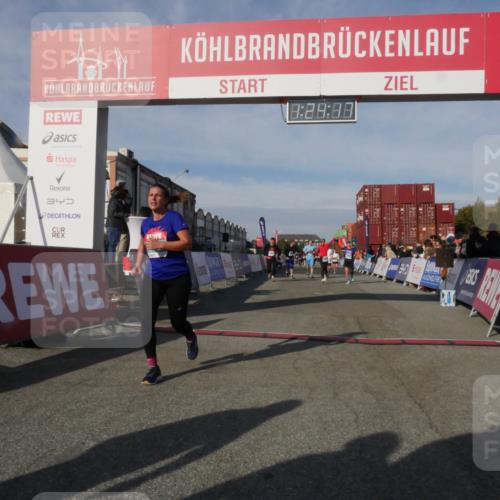 03.10.2025 - Köhlbrandbrückenlauf Matties Gatica Varas http://msf.ph/oto/9169598 03.10.2025 10:24:19 Ziel 1329, 2239, 2319, 2340, 2384, 2970, 3597 meine-sportfotos.de