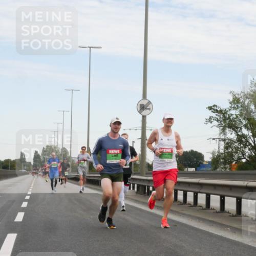 03.10.2025 - Köhlbrandbrückenlauf Matties Gatica Varas http://msf.ph/oto/9169604 03.10.2025 15:13:12 Position 3 7197, 7054 meine-sportfotos.de