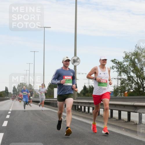03.10.2025 - Köhlbrandbrückenlauf Matties Gatica Varas http://msf.ph/oto/9169607 03.10.2025 15:13:13 Position 3 7197, 7054 meine-sportfotos.de