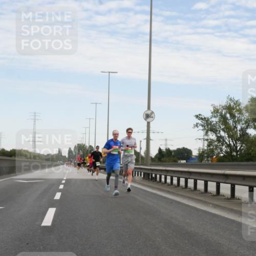 03.10.2025 - Köhlbrandbrückenlauf Matties Gatica Varas http://msf.ph/oto/9169618 03.10.2025 15:13:16 Position 3  meine-sportfotos.de