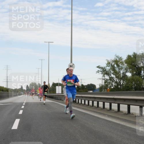 03.10.2025 - Köhlbrandbrückenlauf Matties Gatica Varas http://msf.ph/oto/9169623 03.10.2025 15:13:17 Position 3  meine-sportfotos.de