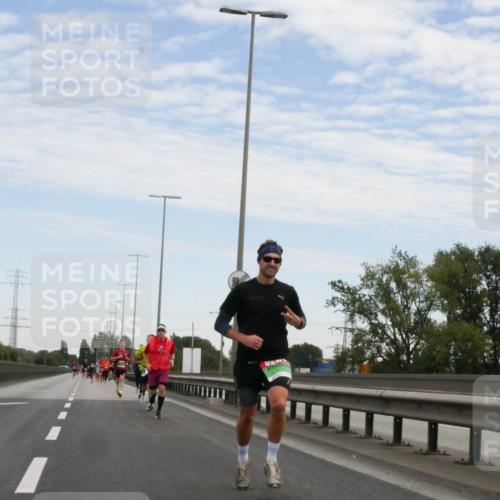 03.10.2025 - Köhlbrandbrückenlauf Matties Gatica Varas http://msf.ph/oto/9169632 03.10.2025 15:13:21 Position 3  meine-sportfotos.de