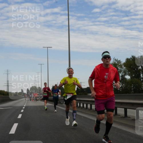 03.10.2025 - Köhlbrandbrückenlauf Matties Gatica Varas http://msf.ph/oto/9169638 03.10.2025 15:13:25 Position 3  meine-sportfotos.de