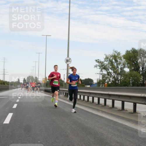 03.10.2025 - Köhlbrandbrückenlauf Matties Gatica Varas http://msf.ph/oto/9169642 03.10.2025 15:13:27 Position 3  meine-sportfotos.de