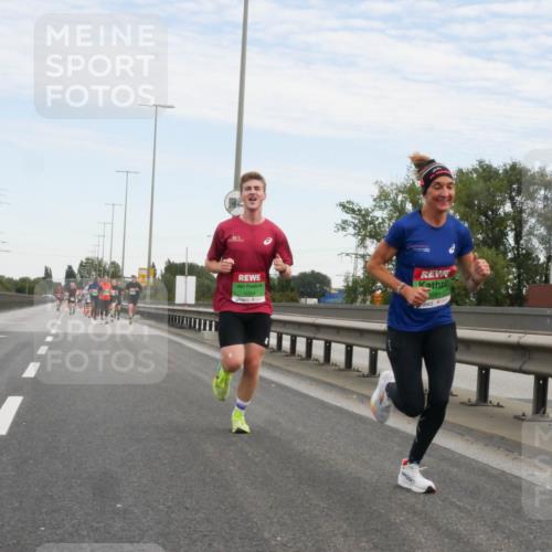 03.10.2025 - Köhlbrandbrückenlauf Matties Gatica Varas http://msf.ph/oto/9169648 03.10.2025 15:13:28 Position 3 9269, 3591 meine-sportfotos.de