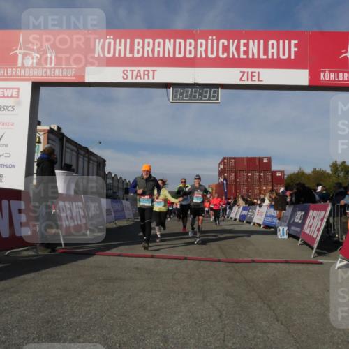 03.10.2025 - Köhlbrandbrückenlauf Matties Gatica Varas http://msf.ph/oto/9169675 03.10.2025 10:24:38 Ziel 1345, 1382, 1433, 1683, 1697, 1717, 1762, 1987, 2045, 2169, 2173, 2187, 2234, 2373, 2374, 2680, 2847, 2848, 3038, 3042, 3199, 3240, 3391, 3523, 3561, 3620, 3759 meine-sportfotos.de