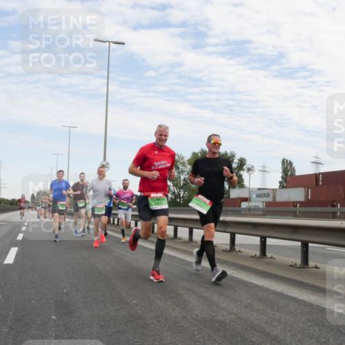 03.10.2025 - Köhlbrandbrückenlauf Matties Gatica Varas http://msf.ph/oto/9169680 03.10.2025 15:13:42 Position 3 9481 meine-sportfotos.de