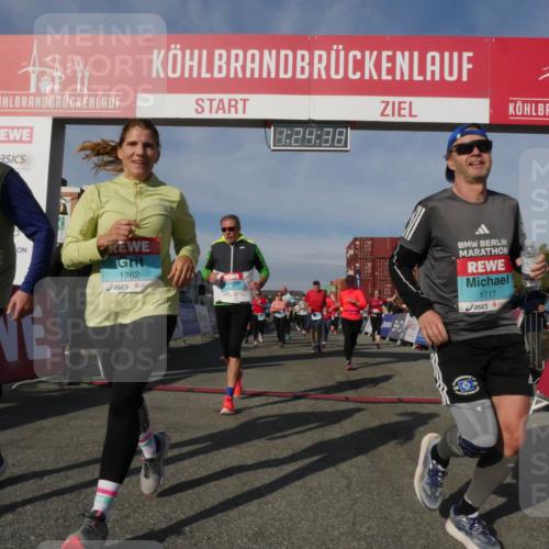 03.10.2025 - Köhlbrandbrückenlauf Matties Gatica Varas http://msf.ph/oto/9169685 03.10.2025 10:24:40 Ziel 1345, 1382, 1433, 1683, 1697, 1987, 2045, 2169, 2173, 2234, 2373, 2374, 2556, 2680, 2847, 2848, 3038, 3042, 3199, 3240, 3391, 3523, 3561, 3759 meine-sportfotos.de