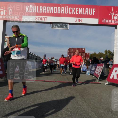 03.10.2025 - Köhlbrandbrückenlauf Matties Gatica Varas http://msf.ph/oto/9169691 03.10.2025 10:24:42 Ziel 1345, 1382, 1433, 1683, 1697, 1987, 2045, 2121, 2169, 2173, 2234, 2373, 2374, 2556, 2680, 2779, 2847, 2848, 3038, 3199, 3240, 3391, 3523, 3561, 3759 meine-sportfotos.de