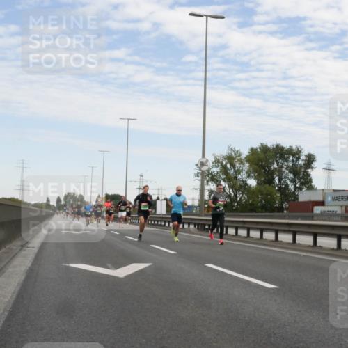 03.10.2025 - Köhlbrandbrückenlauf Matties Gatica Varas http://msf.ph/oto/9169698 03.10.2025 15:14:01 Position 3  meine-sportfotos.de