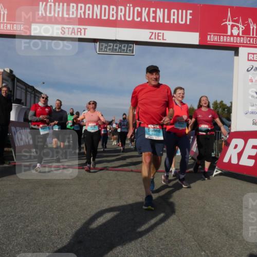 03.10.2025 - Köhlbrandbrückenlauf Matties Gatica Varas http://msf.ph/oto/9169701 03.10.2025 10:24:44 Ziel 1345, 1382, 1683, 1697, 1987, 2045, 2121, 2169, 2234, 2373, 2374, 2556, 2779, 2847, 2848, 3038, 3199, 3240, 3391, 3561, 3759 meine-sportfotos.de