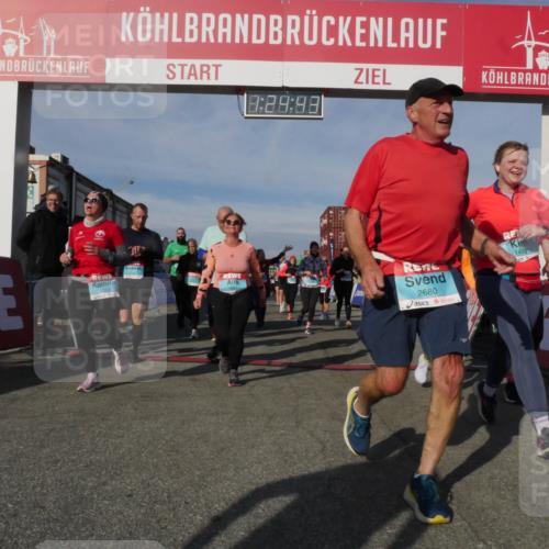 03.10.2025 - Köhlbrandbrückenlauf Matties Gatica Varas http://msf.ph/oto/9169703 03.10.2025 10:24:44 Ziel 1345, 1382, 1683, 1697, 1987, 2045, 2121, 2169, 2234, 2373, 2374, 2556, 2779, 2847, 2848, 3038, 3199, 3240, 3391, 3561, 3759 meine-sportfotos.de