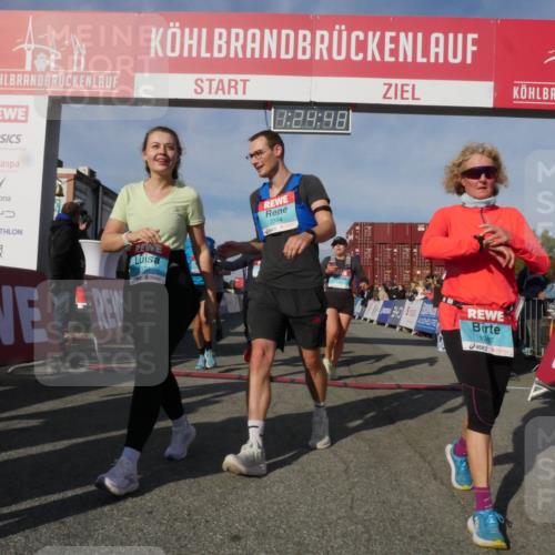 03.10.2025 - Köhlbrandbrückenlauf Matties Gatica Varas http://msf.ph/oto/9169726 03.10.2025 10:24:50 Ziel 1345, 1382, 2121, 2240, 2556, 2739, 2742, 2779, 3039, 3391 meine-sportfotos.de