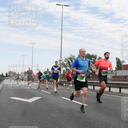 03.10.2025 - Köhlbrandbrückenlauf Matties Gatica Varas http://msf.ph/oto/9169729 03.10.2025 15:14:10 Position 3  meine-sportfotos.de
