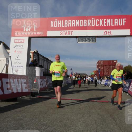 03.10.2025 - Köhlbrandbrückenlauf Matties Gatica Varas http://msf.ph/oto/9169778 03.10.2025 10:25:02 Ziel 1663, 1709, 1887, 1890, 1983, 1990, 2158, 2289, 2356, 2396, 2739, 2742, 3085, 3089, 3090 meine-sportfotos.de