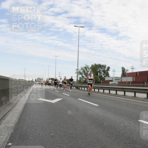 03.10.2025 - Köhlbrandbrückenlauf Matties Gatica Varas http://msf.ph/oto/9169783 03.10.2025 15:14:32 Position 3  meine-sportfotos.de