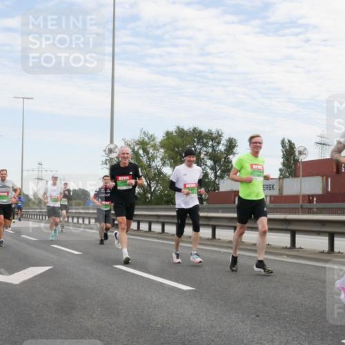 03.10.2025 - Köhlbrandbrückenlauf Matties Gatica Varas http://msf.ph/oto/9169799 03.10.2025 15:14:37 Position 3 9178 meine-sportfotos.de