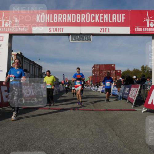 03.10.2025 - Köhlbrandbrückenlauf Matties Gatica Varas http://msf.ph/oto/9169811 03.10.2025 10:25:10 Ziel 1663, 1709, 1734, 1814, 1887, 2158, 2396, 3089, 3090, 3234 meine-sportfotos.de