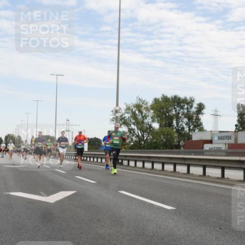 03.10.2025 - Köhlbrandbrückenlauf Matties Gatica Varas http://msf.ph/oto/9169825 03.10.2025 15:14:43 Position 3  meine-sportfotos.de