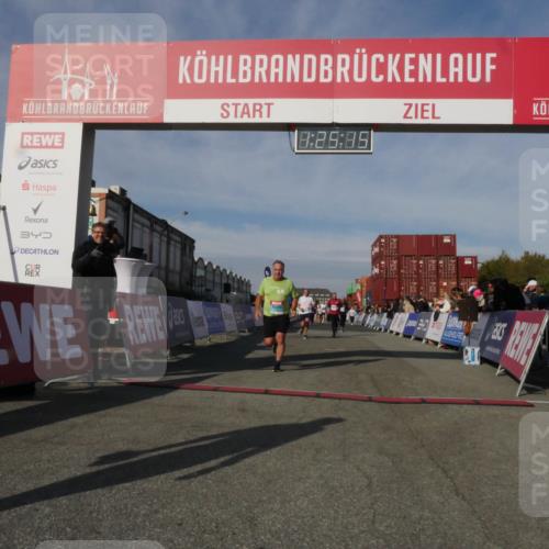 03.10.2025 - Köhlbrandbrückenlauf Matties Gatica Varas http://msf.ph/oto/9169836 03.10.2025 10:25:17 Ziel 1734, 1814, 2249, 2250, 2408, 3234, 3455 meine-sportfotos.de