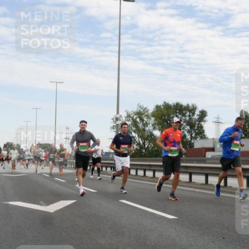 03.10.2025 - Köhlbrandbrückenlauf Matties Gatica Varas http://msf.ph/oto/9169839 03.10.2025 15:14:47 Position 3  meine-sportfotos.de