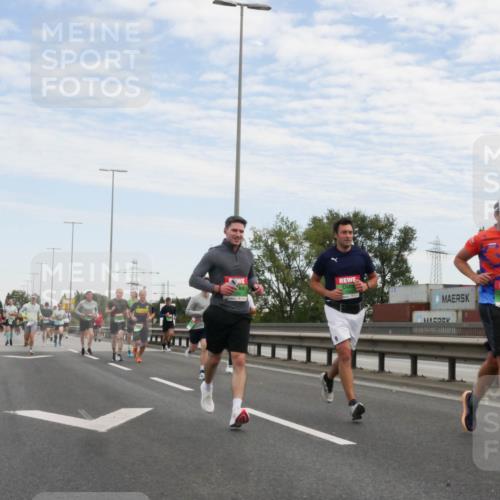 03.10.2025 - Köhlbrandbrückenlauf Matties Gatica Varas http://msf.ph/oto/9169844 03.10.2025 15:14:48 Position 3 7 meine-sportfotos.de