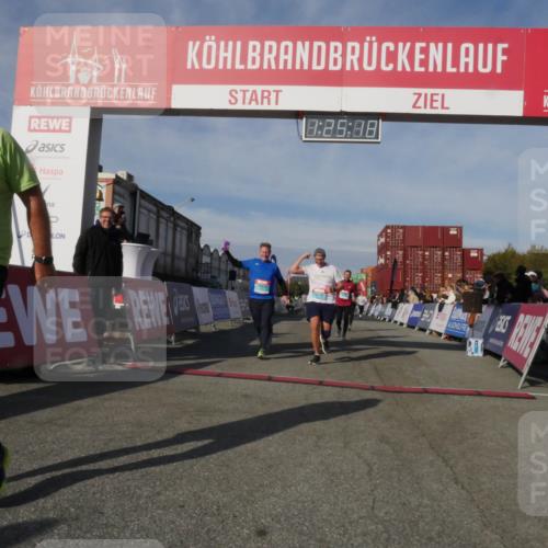 03.10.2025 - Köhlbrandbrückenlauf Matties Gatica Varas http://msf.ph/oto/9169848 03.10.2025 10:25:20 Ziel 1814, 2083, 2249, 2250, 2393, 2408, 2509, 2618, 2873, 3084, 3234, 3455, 3519, 3520 meine-sportfotos.de