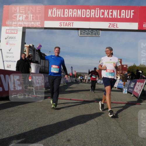 03.10.2025 - Köhlbrandbrückenlauf Matties Gatica Varas http://msf.ph/oto/9169854 03.10.2025 10:25:22 Ziel 2083, 2249, 2250, 2393, 2408, 2509, 2618, 2873, 3003, 3004, 3084, 3102, 3455, 3519, 3520, 3771 meine-sportfotos.de