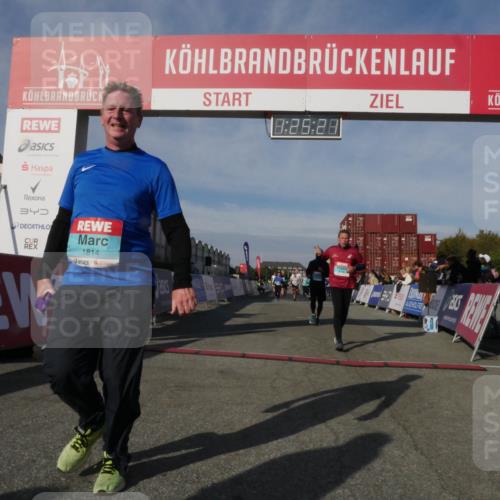 03.10.2025 - Köhlbrandbrückenlauf Matties Gatica Varas http://msf.ph/oto/9169857 03.10.2025 10:25:22 Ziel 2083, 2249, 2250, 2393, 2408, 2509, 2618, 2873, 3003, 3004, 3084, 3102, 3455, 3519, 3520, 3771 meine-sportfotos.de