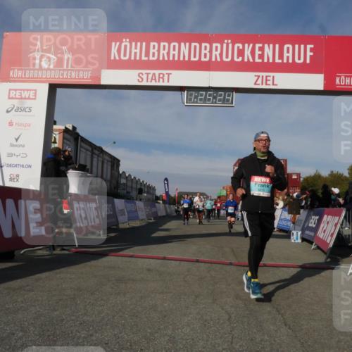 03.10.2025 - Köhlbrandbrückenlauf Matties Gatica Varas http://msf.ph/oto/9169869 03.10.2025 10:25:26 Ziel 2019, 2036, 2083, 2249, 2250, 2393, 2417, 2509, 2618, 2828, 2873, 3003, 3004, 3084, 3102, 3389, 3519, 3520, 3706, 3771 meine-sportfotos.de