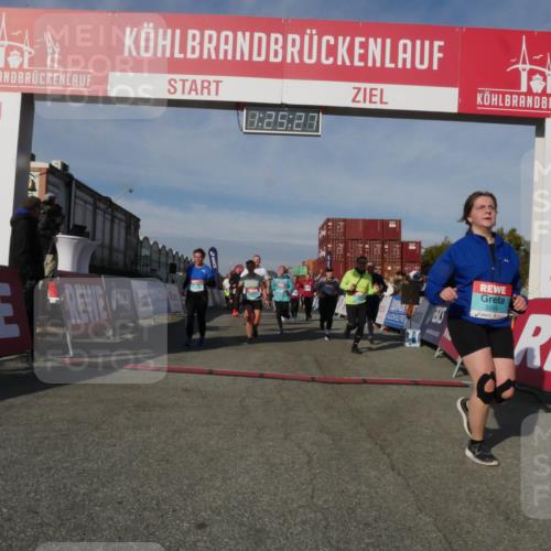03.10.2025 - Köhlbrandbrückenlauf Matties Gatica Varas http://msf.ph/oto/9169879 03.10.2025 10:25:29 Ziel 2019, 2036, 2083, 2393, 2417, 2509, 2618, 2828, 2873, 3003, 3004, 3084, 3102, 3159, 3389, 3405, 3519, 3520, 3706, 3771 meine-sportfotos.de