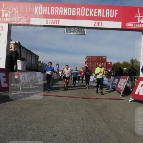 03.10.2025 - Köhlbrandbrückenlauf Matties Gatica Varas http://msf.ph/oto/9169881 03.10.2025 10:25:29 Ziel 2019, 2036, 2083, 2393, 2417, 2509, 2618, 2828, 2873, 3003, 3004, 3084, 3102, 3159, 3389, 3405, 3519, 3520, 3706, 3771 meine-sportfotos.de