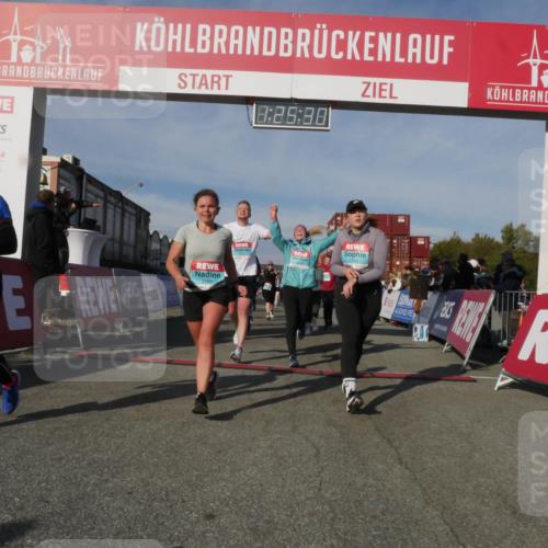 03.10.2025 - Köhlbrandbrückenlauf Matties Gatica Varas http://msf.ph/oto/9169889 03.10.2025 10:25:31 Ziel 1967, 2019, 2036, 2151, 2393, 2417, 2828, 2873, 3003, 3004, 3102, 3159, 3389, 3405, 3519, 3520, 3706, 3771 meine-sportfotos.de