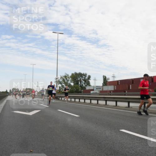 03.10.2025 - Köhlbrandbrückenlauf Matties Gatica Varas http://msf.ph/oto/9169899 03.10.2025 15:15:00 Position 3  meine-sportfotos.de
