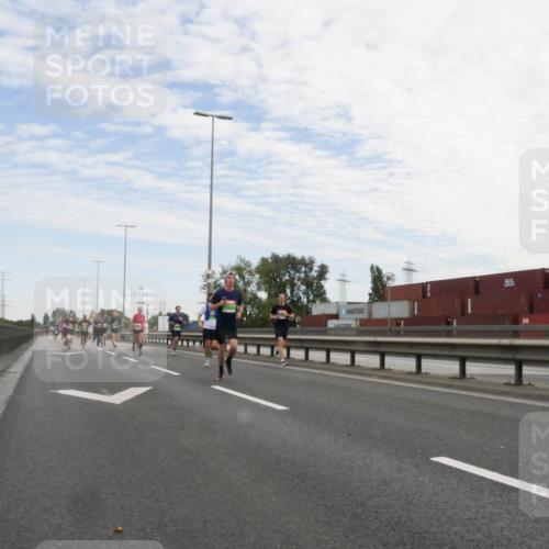 03.10.2025 - Köhlbrandbrückenlauf Matties Gatica Varas http://msf.ph/oto/9169903 03.10.2025 15:15:01 Position 3  meine-sportfotos.de