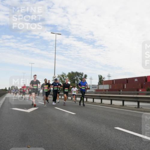 03.10.2025 - Köhlbrandbrückenlauf Matties Gatica Varas http://msf.ph/oto/9169928 03.10.2025 15:15:07 Position 3  meine-sportfotos.de