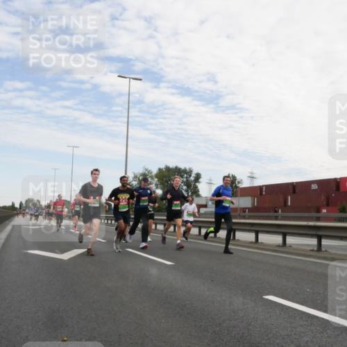 03.10.2025 - Köhlbrandbrückenlauf Matties Gatica Varas http://msf.ph/oto/9169930 03.10.2025 15:15:08 Position 3  meine-sportfotos.de
