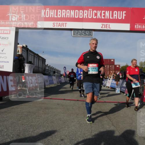 03.10.2025 - Köhlbrandbrückenlauf Matties Gatica Varas http://msf.ph/oto/9169934 03.10.2025 10:25:42 Ziel 1414, 1652, 1653, 1839, 1950, 1967, 1998, 2002, 2003, 2151, 2244, 2245, 3022, 3024, 3026, 3027, 3441, 3443, 3713 meine-sportfotos.de