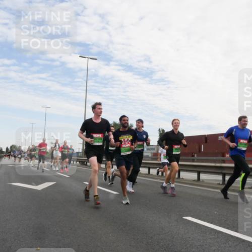 03.10.2025 - Köhlbrandbrückenlauf Matties Gatica Varas http://msf.ph/oto/9169935 03.10.2025 15:15:09 Position 3  meine-sportfotos.de