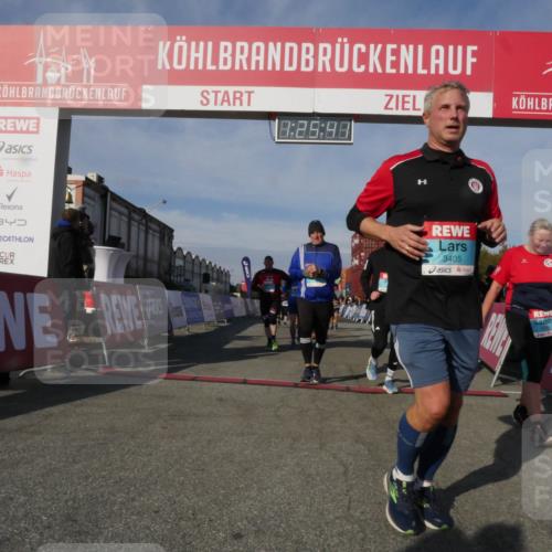 03.10.2025 - Köhlbrandbrückenlauf Matties Gatica Varas http://msf.ph/oto/9169936 03.10.2025 10:25:43 Ziel 1414, 1652, 1653, 1839, 1950, 1967, 1998, 2002, 2003, 2151, 2244, 2245, 3022, 3024, 3026, 3027, 3441, 3443, 3713 meine-sportfotos.de