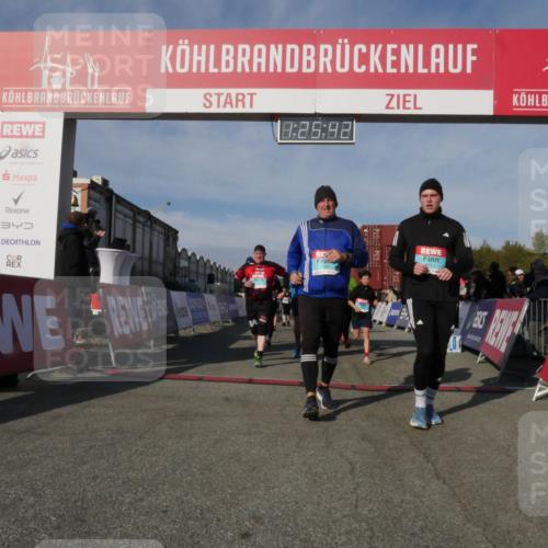 03.10.2025 - Köhlbrandbrückenlauf Matties Gatica Varas http://msf.ph/oto/9169940 03.10.2025 10:25:44 Ziel 1414, 1652, 1653, 1839, 1950, 1998, 2002, 2003, 2244, 2245, 2489, 3022, 3024, 3026, 3027, 3441, 3443, 3713 meine-sportfotos.de