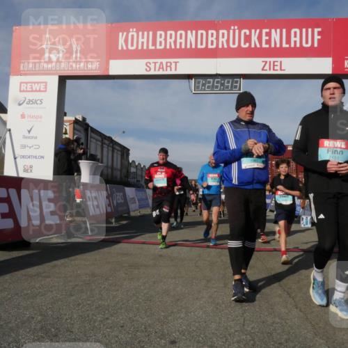 03.10.2025 - Köhlbrandbrückenlauf Matties Gatica Varas http://msf.ph/oto/9169944 03.10.2025 10:25:45 Ziel 1414, 1652, 1653, 1839, 1948, 1950, 1998, 2002, 2003, 2244, 2251, 2489, 3022, 3024, 3026, 3027, 3441, 3443 meine-sportfotos.de