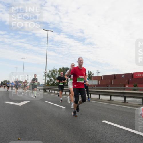 03.10.2025 - Köhlbrandbrückenlauf Matties Gatica Varas http://msf.ph/oto/9169949 03.10.2025 15:15:12 Position 3  meine-sportfotos.de