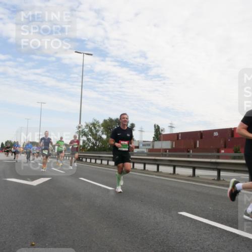 03.10.2025 - Köhlbrandbrückenlauf Matties Gatica Varas http://msf.ph/oto/9169956 03.10.2025 15:15:14 Position 3  meine-sportfotos.de
