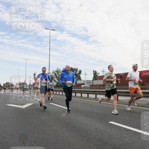 03.10.2025 - Köhlbrandbrückenlauf Matties Gatica Varas http://msf.ph/oto/9169977 03.10.2025 15:15:19 Position 3  meine-sportfotos.de