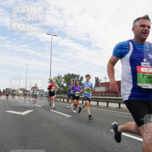 03.10.2025 - Köhlbrandbrückenlauf Matties Gatica Varas http://msf.ph/oto/9169982 03.10.2025 15:15:21 Position 3 9499 meine-sportfotos.de