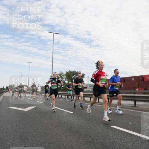 03.10.2025 - Köhlbrandbrückenlauf Matties Gatica Varas http://msf.ph/oto/9169988 03.10.2025 15:15:22 Position 3  meine-sportfotos.de