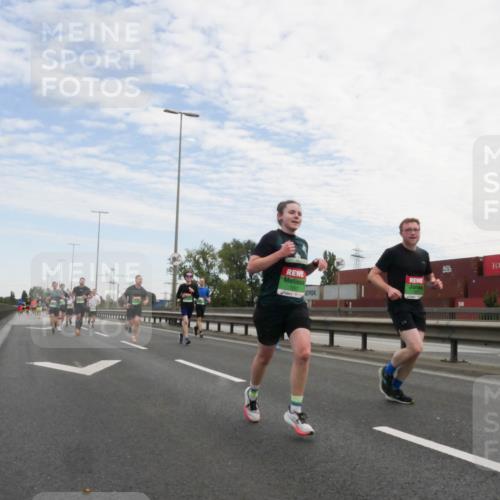 03.10.2025 - Köhlbrandbrückenlauf Matties Gatica Varas http://msf.ph/oto/9169993 03.10.2025 15:15:23 Position 3  meine-sportfotos.de